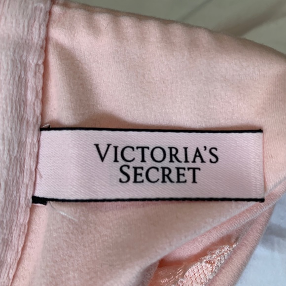Push-up Front-clasp Cross-back Bra Victoria Secret - Picture 6 of 6